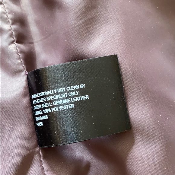 Single button metallic purple leather jacket. - Picture 5 of 7